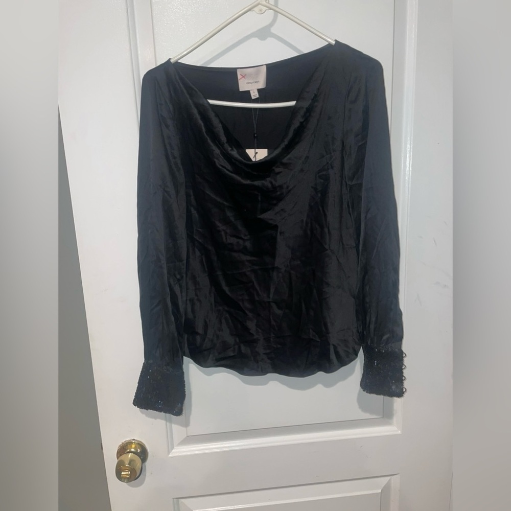 New! Cinq à Sept Black 100% Silk Blouse with Sequin Cuffs 🖤 Small NWT! Holiday - Picture 6 of 13
